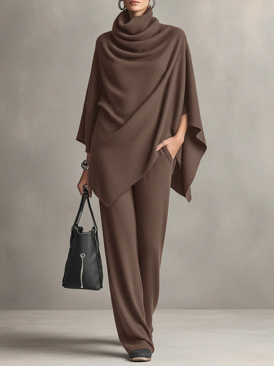 Ensemble deux pièces d'un haut cape et d'un pantalon large