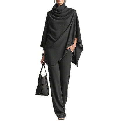 Ensemble deux pièces  d'un haut cape et d'un pantalon large