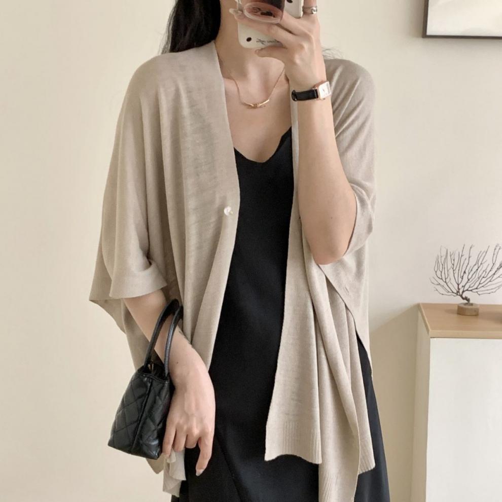 cardigan tricoté à la mode