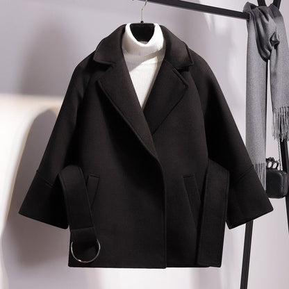 Manteau court ample en laine pour femme