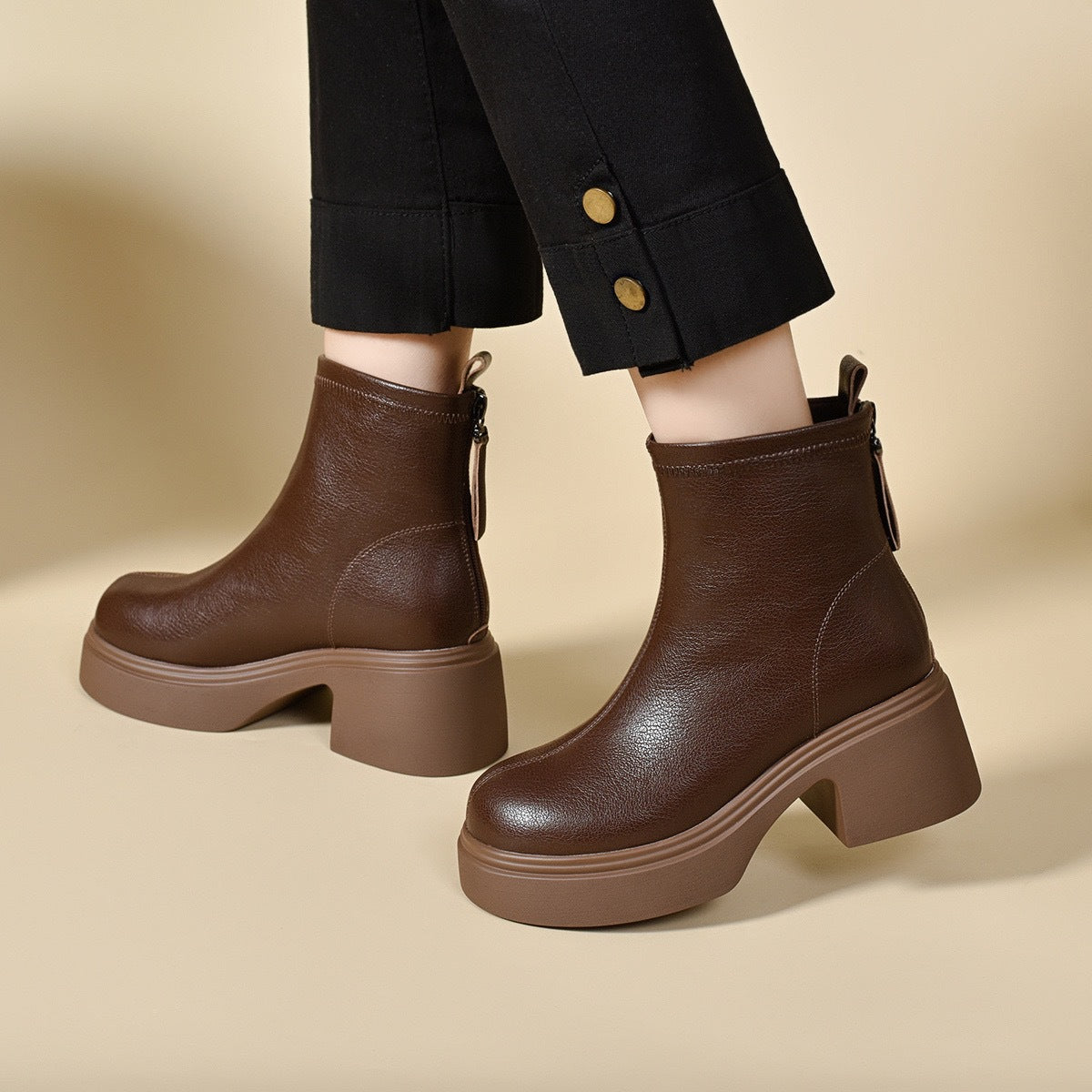 Chaussures Femme en Peau Moutonnée – Chaudes, Confortables & Élégantes
