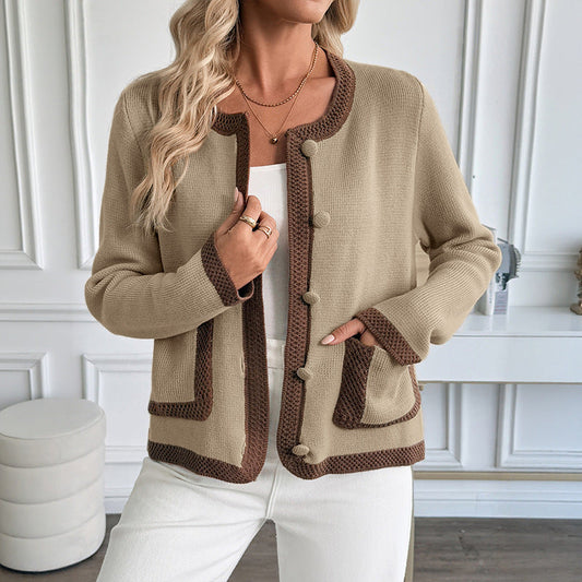 Cardigan tricoté à couleurs contrastées