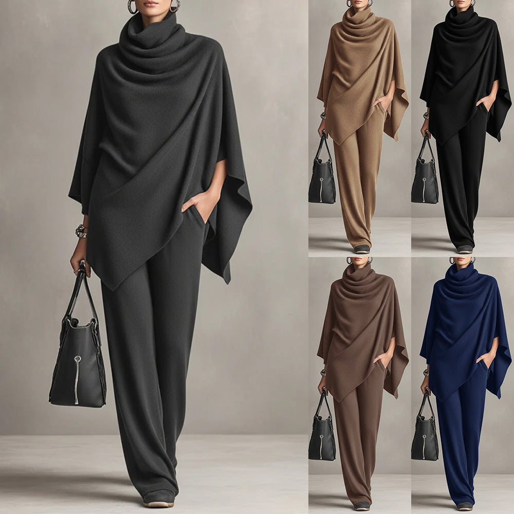Ensemble deux pièces  d'un haut cape et d'un pantalon large