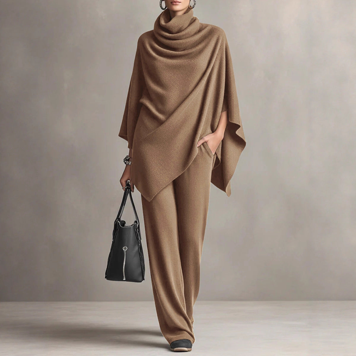Ensemble deux pièces  d'un haut cape et d'un pantalon large