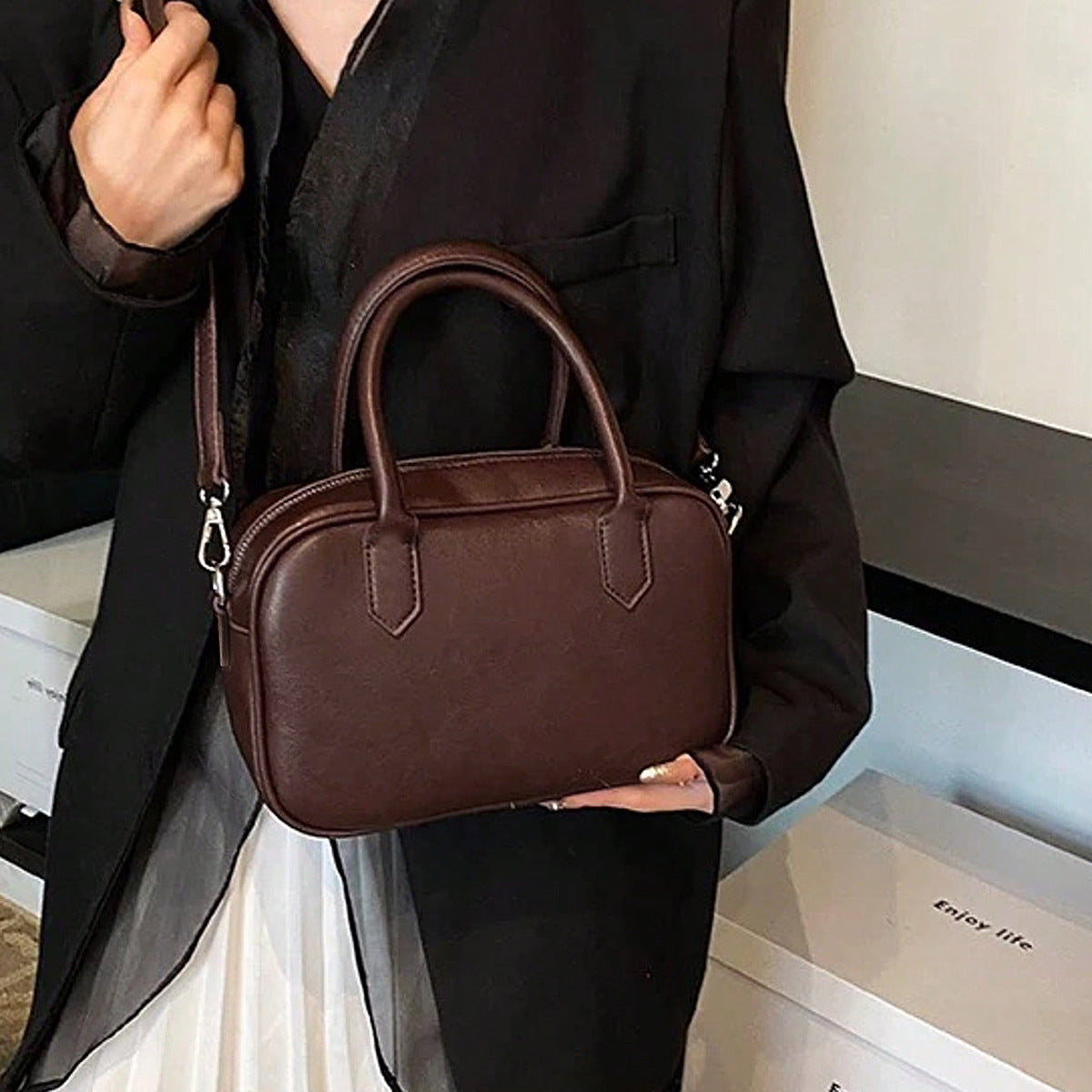 Petit sac à bandoulière rétro simple et carré
